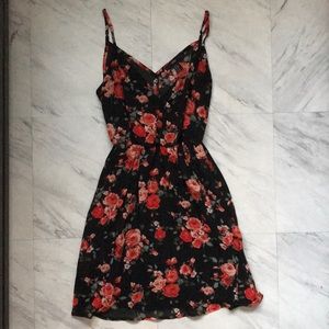 Forever 21 Black Red Floral Sz XS Cinched Dress